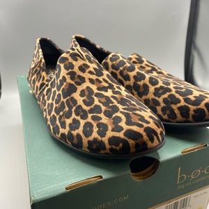 WOMEN'S B.O.C. SUREE FLATS NWT